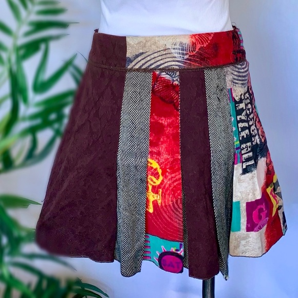 p l e a t :: Unique Bold Multimedia Pleated Mini Skirt Tweed Velvet - Picture 13 of 15